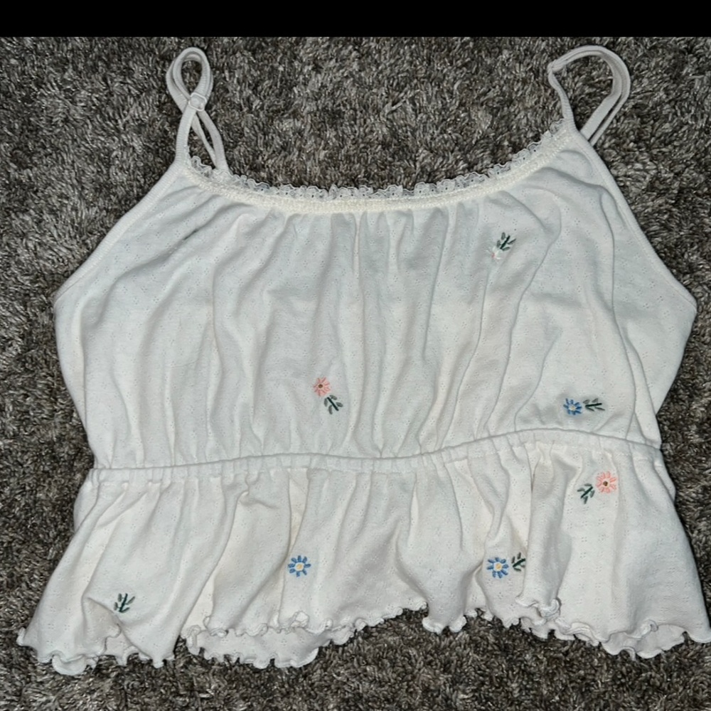 American Eagle embroidered flower top